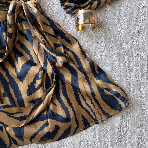 VICI COLLECTION Print Ballon Sleeve Tiered Dress - Picture 8 of 13